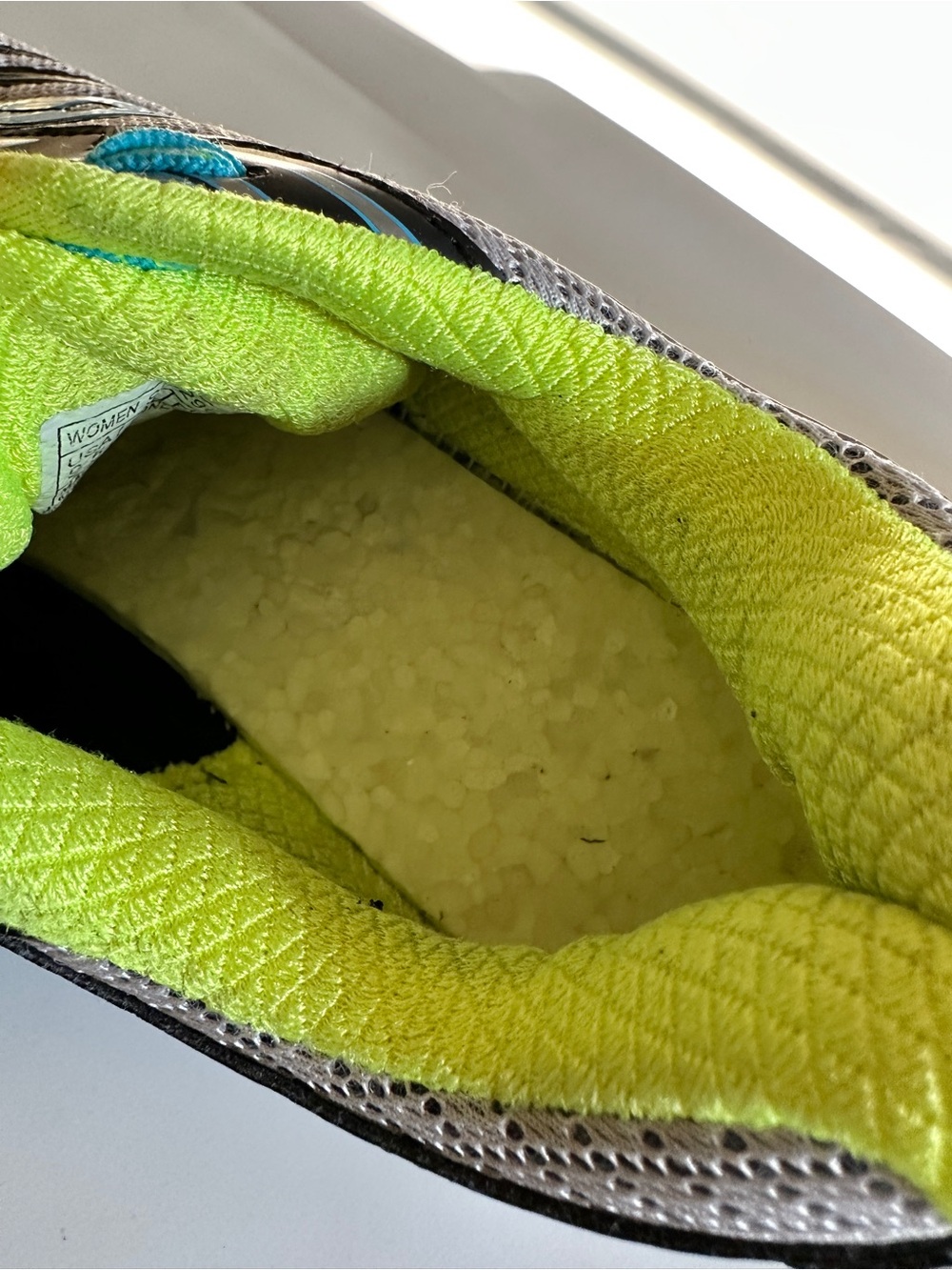 Saucony Guide 9 Everun Women's Running Shoes in White, Black, Teal and Lime 9.5 - Picture 7 of 13